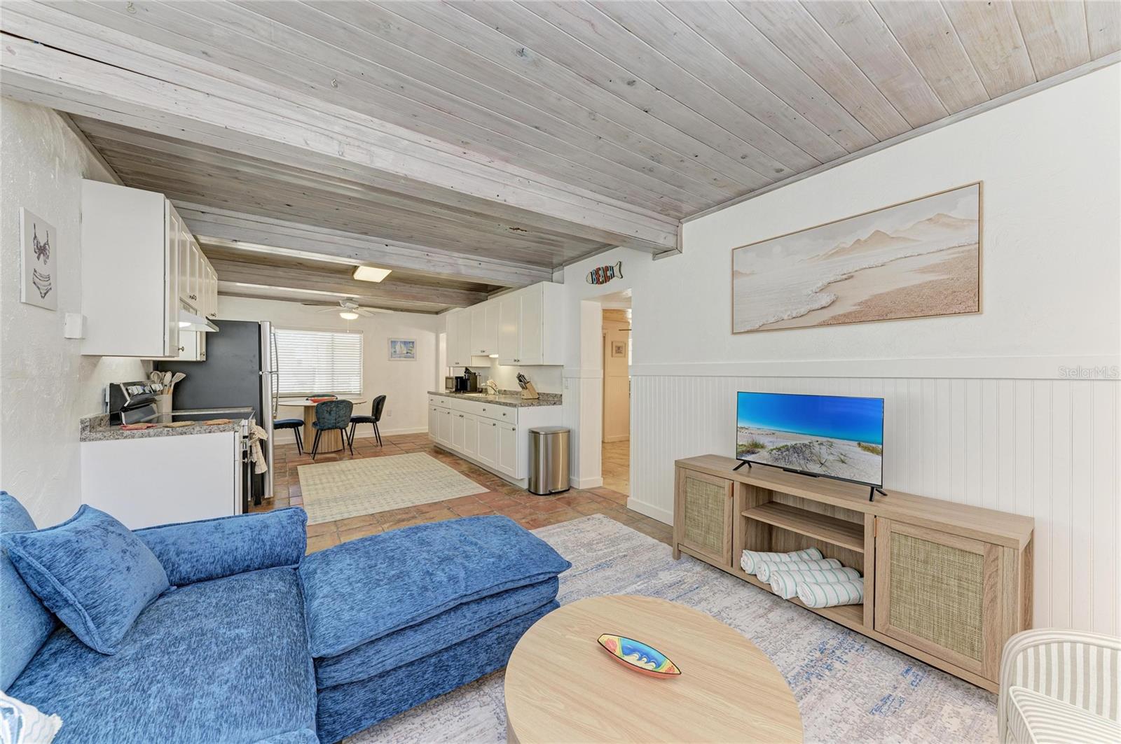 PELICAN PERCH - Residential