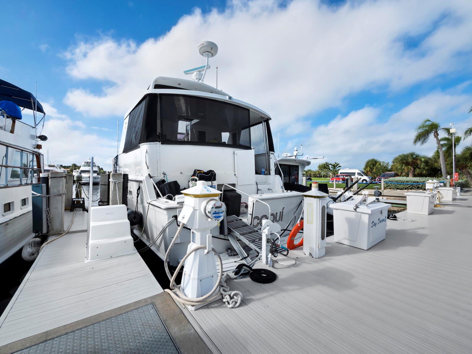 LONGBOAT KEY MOORINGS MARINA 2 - Residential