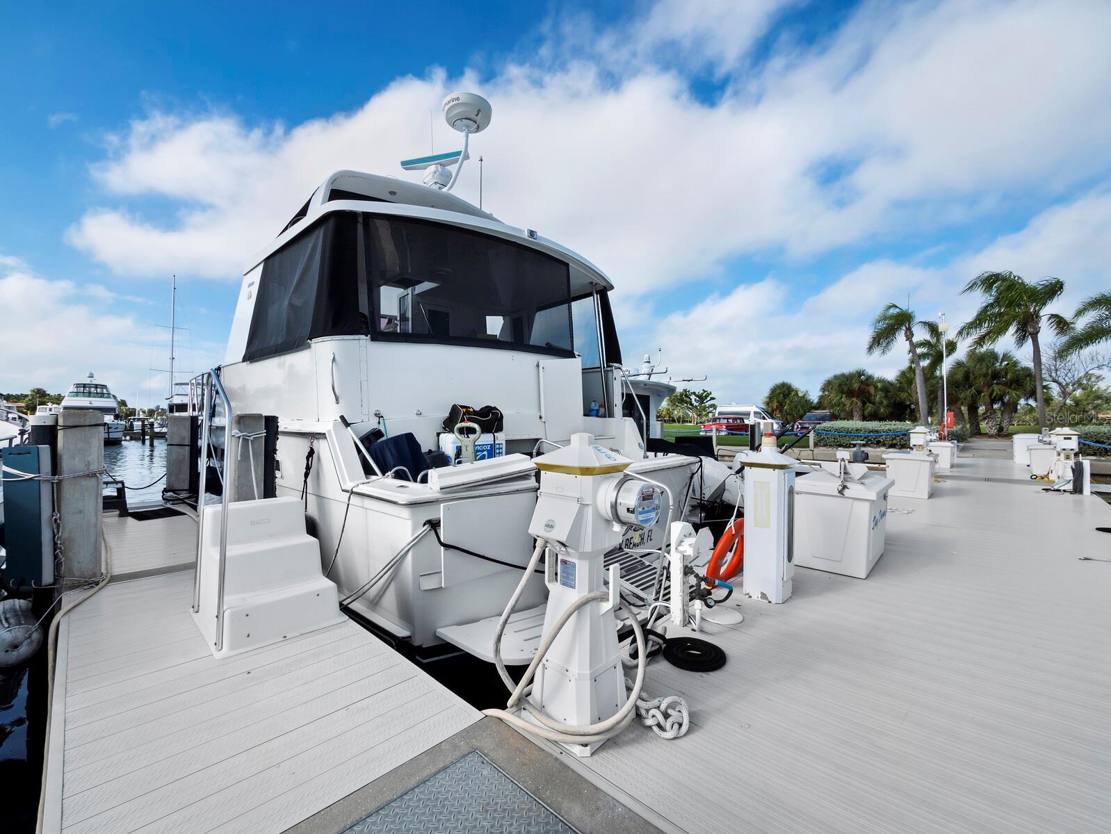 LONGBOAT KEY MOORINGS MARINA 2 - Residential