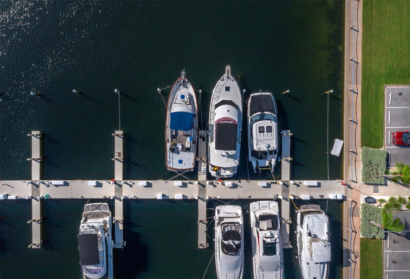 LONGBOAT KEY MOORINGS MARINA 2 - Residential