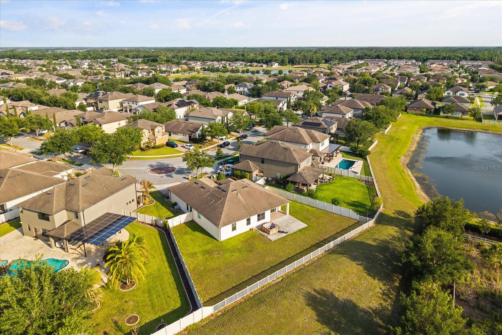 NARCOOSSEE VILLAGE PH 1 - Residential