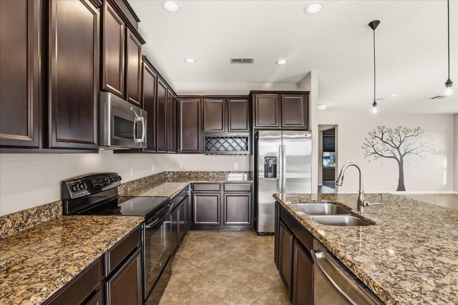 NARCOOSSEE VILLAGE PH 1 - Residential