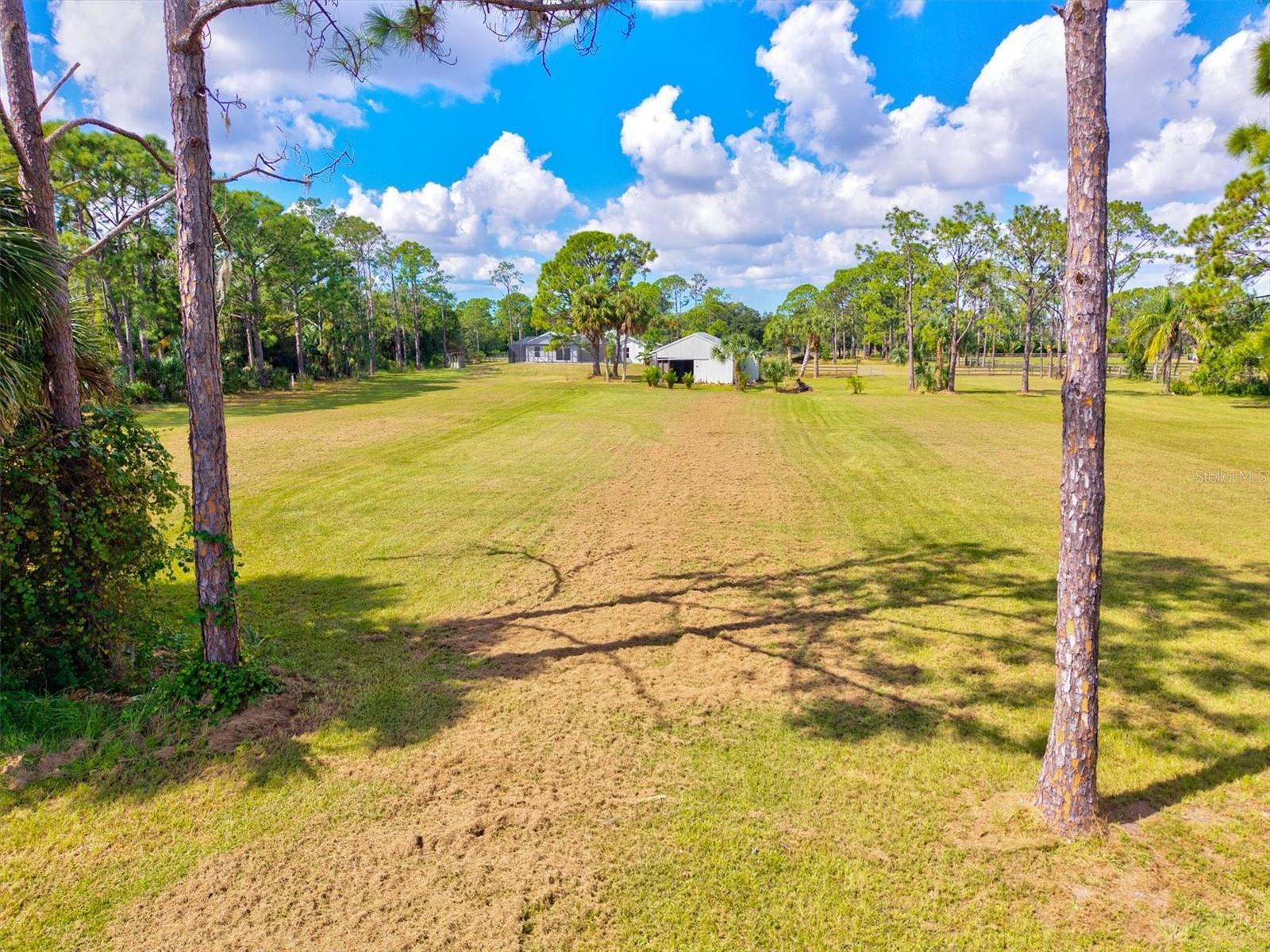 SADDLE CREEK - Residential