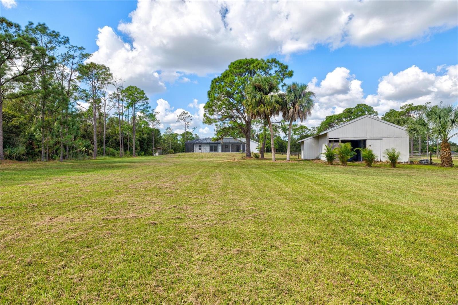 SADDLE CREEK - Residential