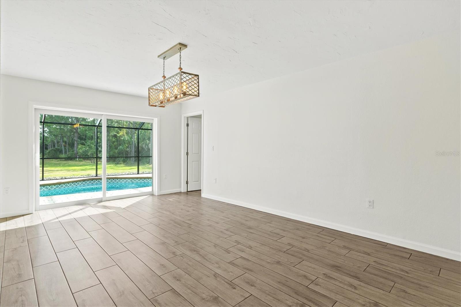 SADDLE CREEK - Residential