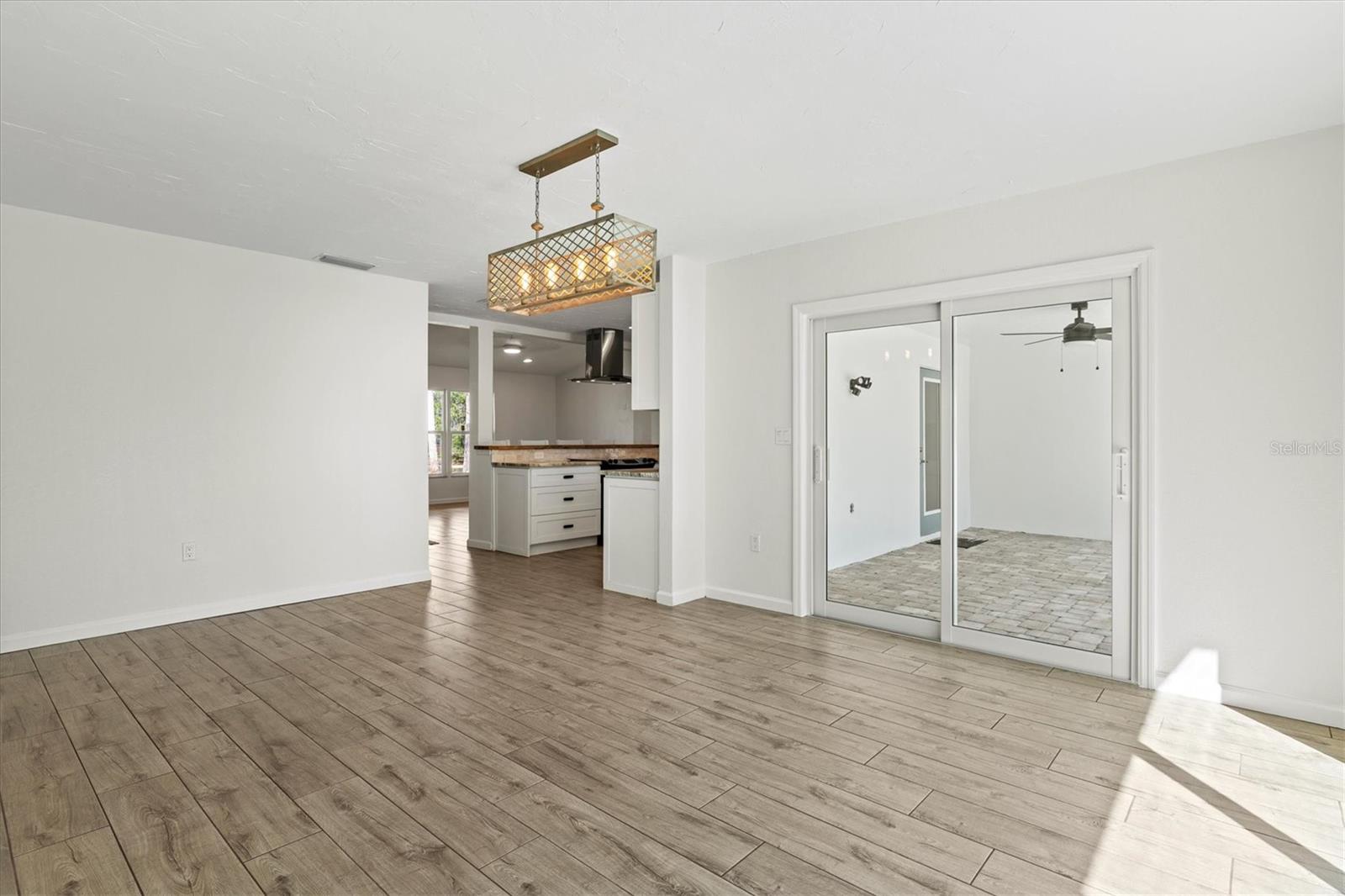 SADDLE CREEK - Residential