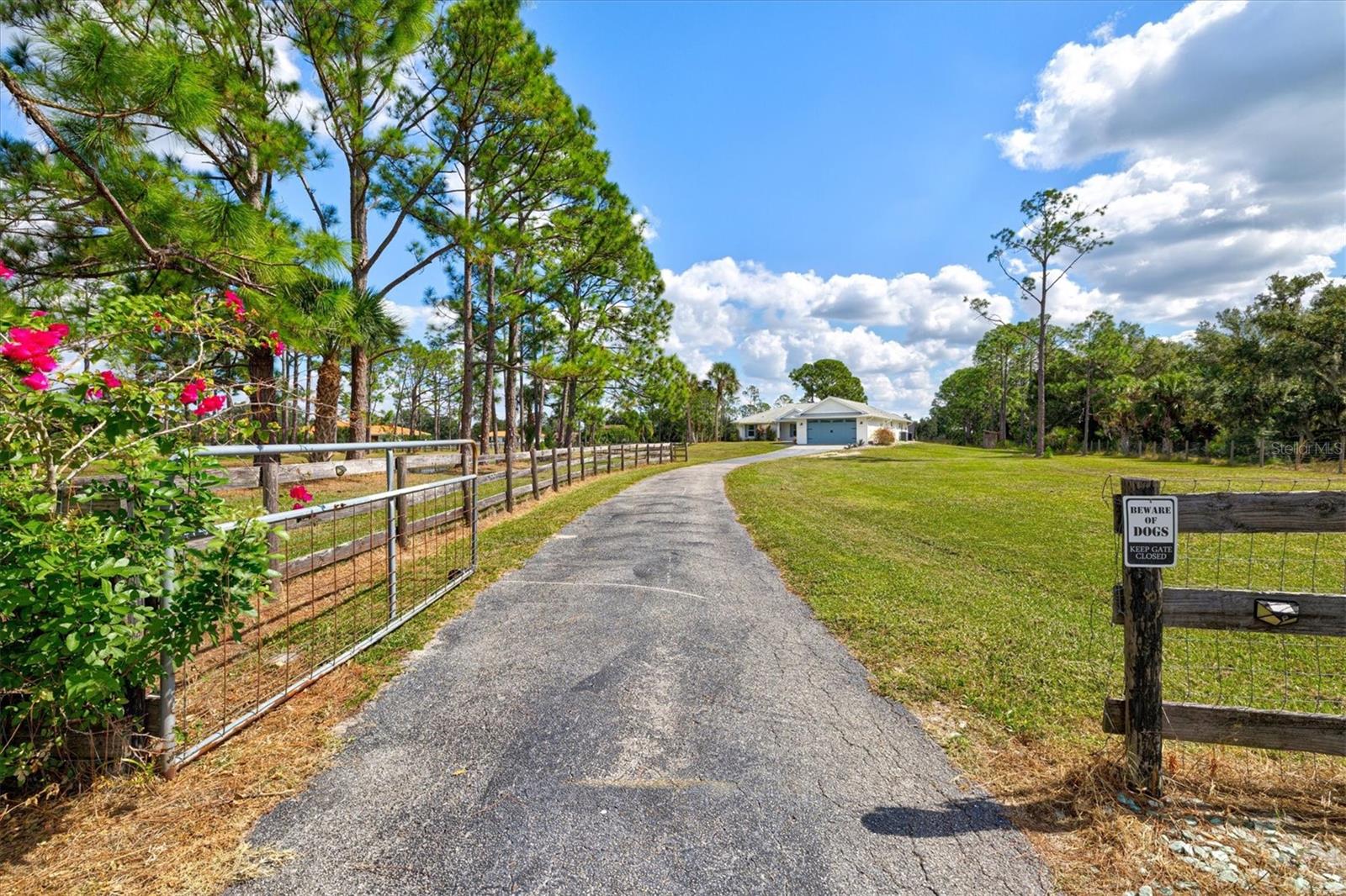 SADDLE CREEK - Residential