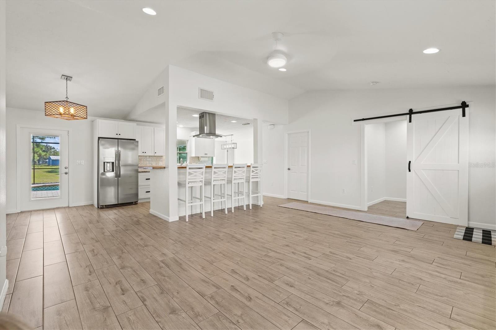SADDLE CREEK - Residential
