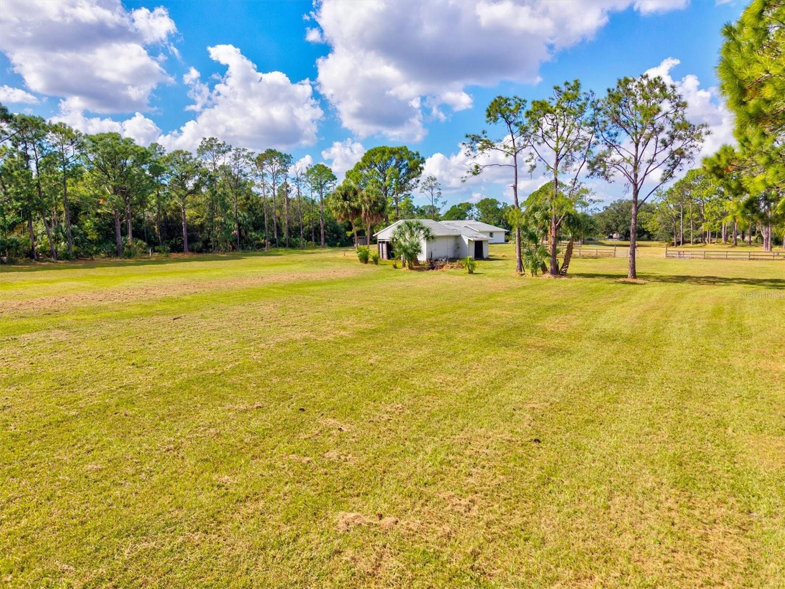 SADDLE CREEK - Residential