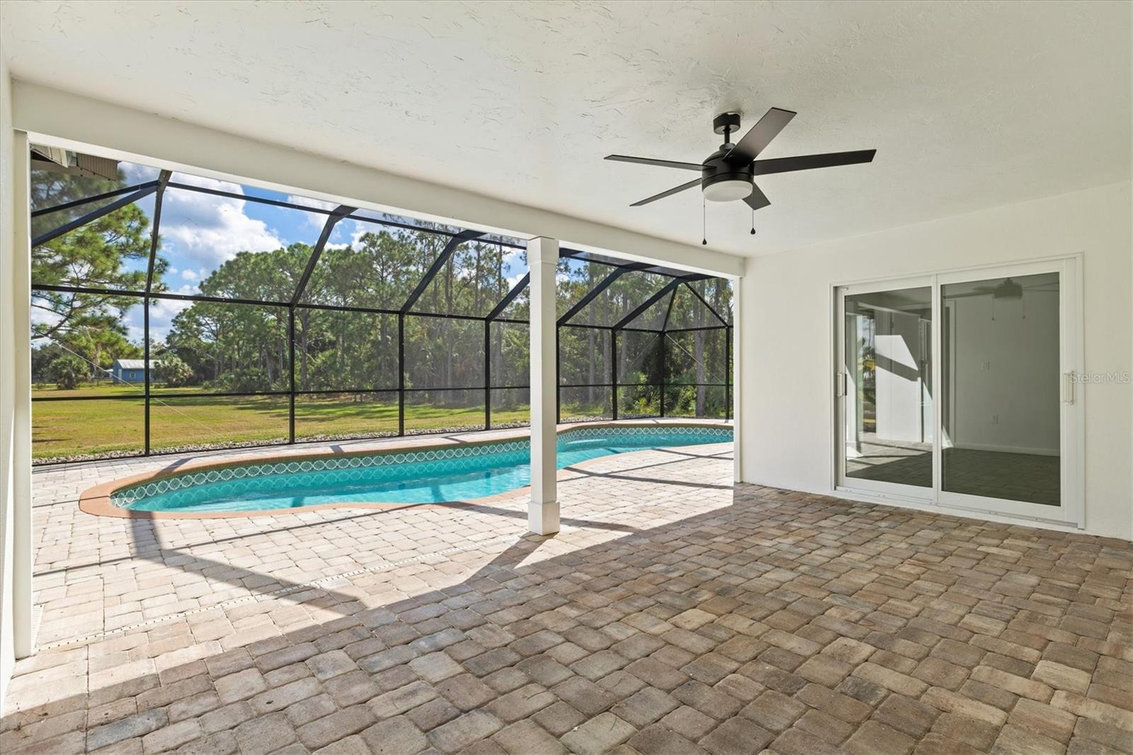 SADDLE CREEK - Residential