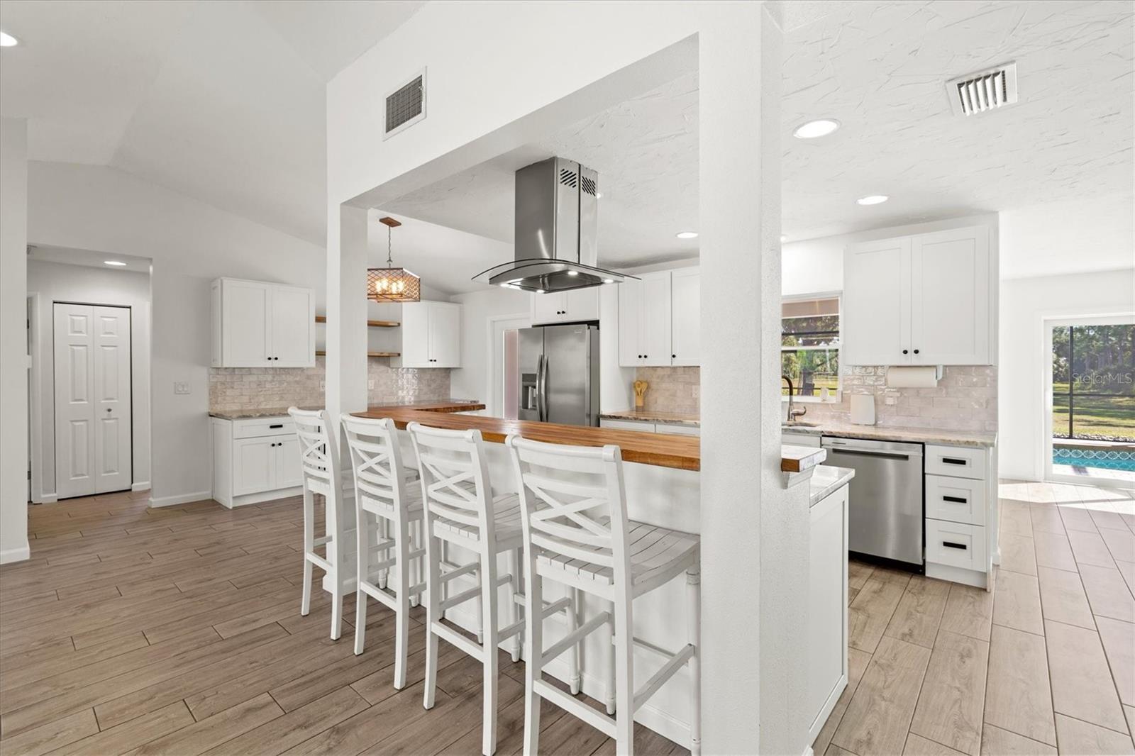 SADDLE CREEK - Residential