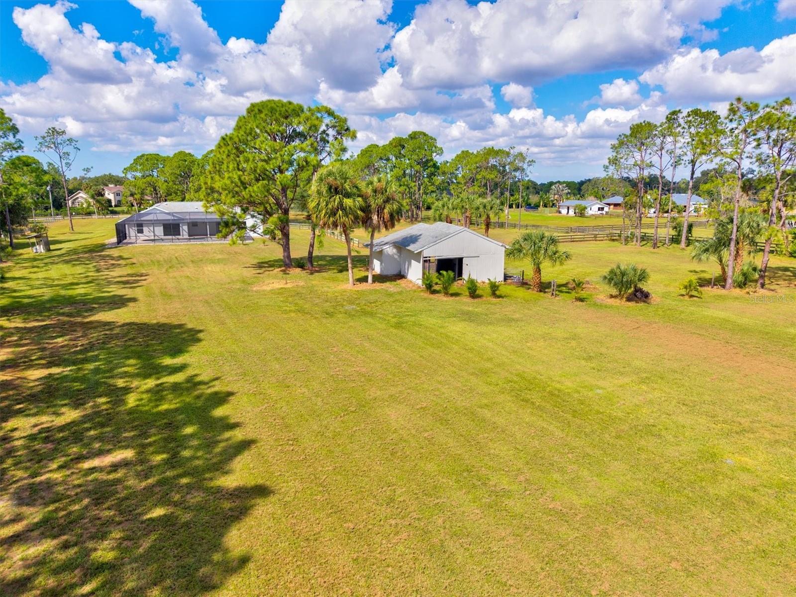 SADDLE CREEK - Residential