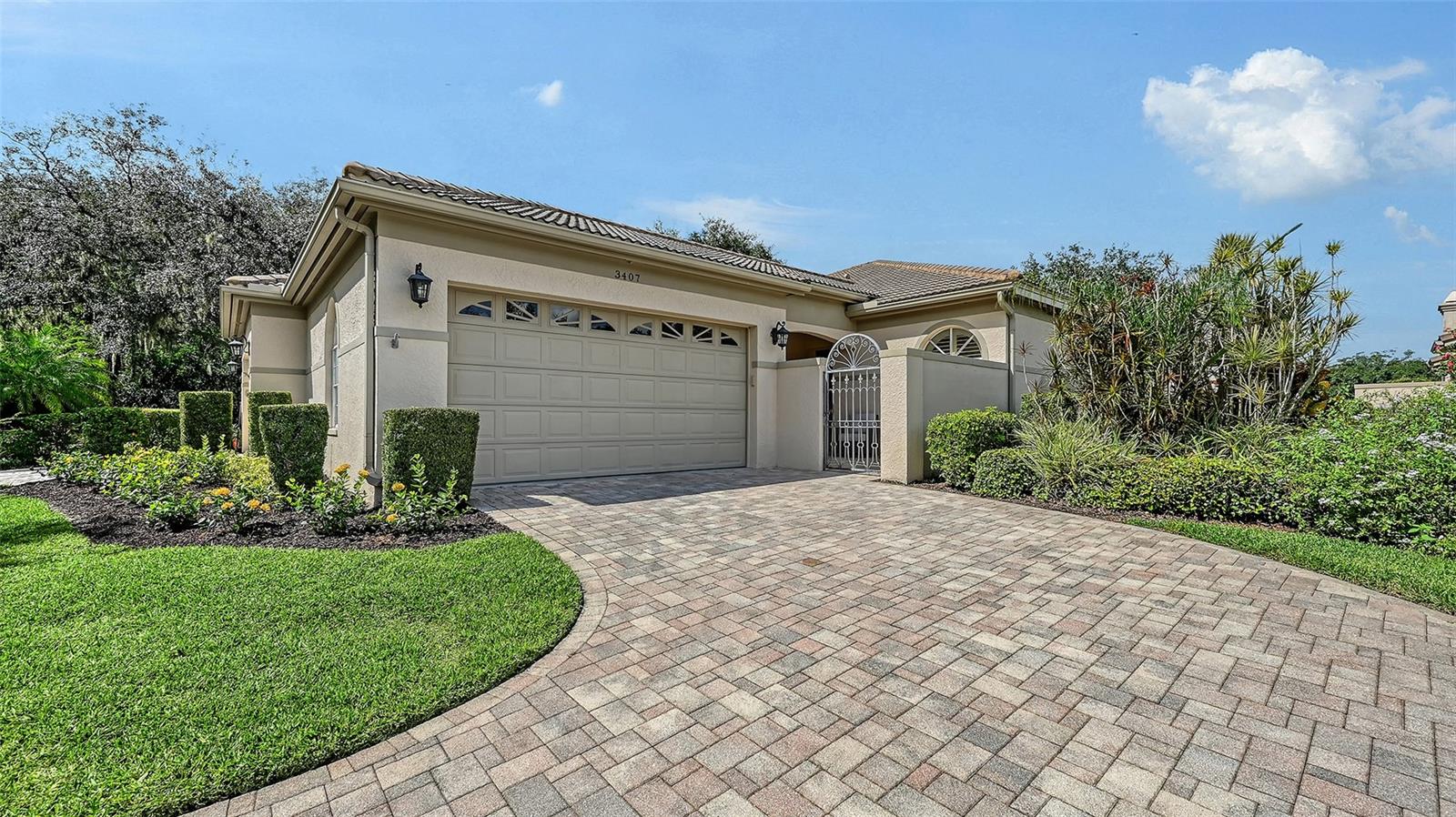 3407 HADFIELD GREENE 13, SARASOTA, FL, 34235 1 3407 HADFIELD GREENE 13