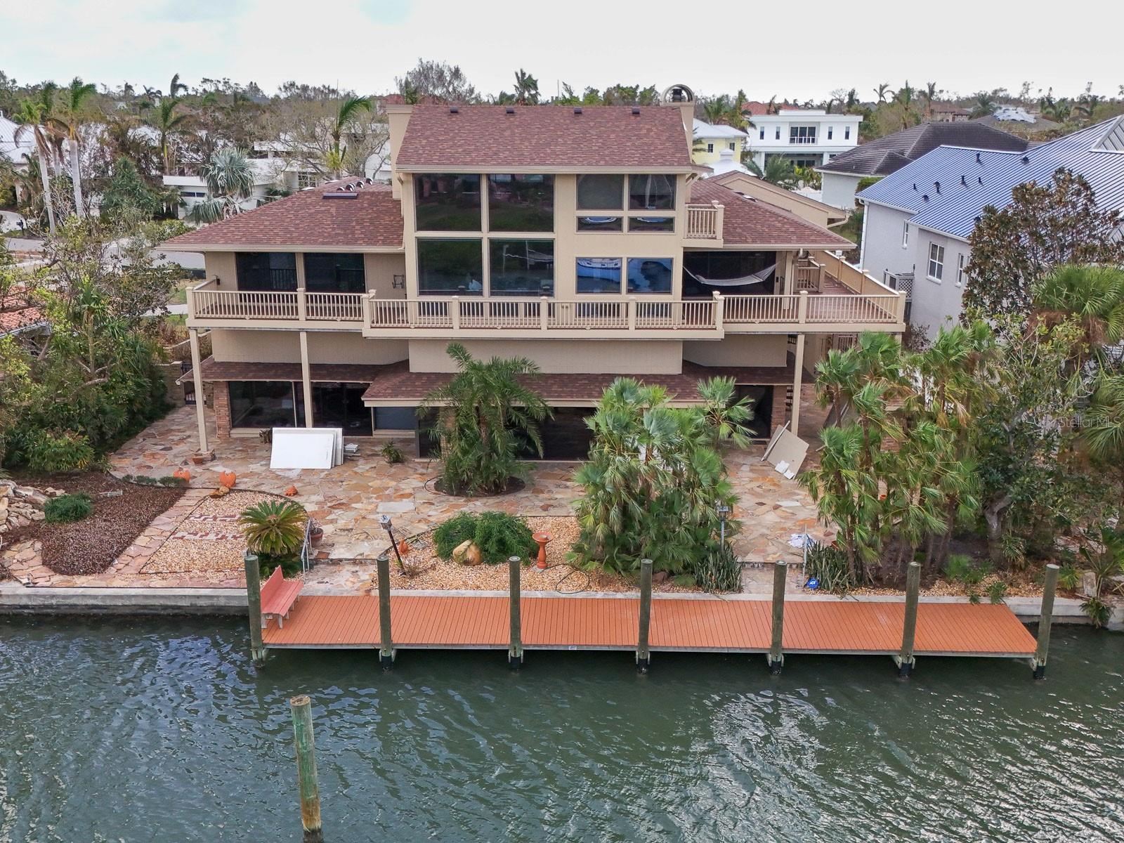 1348 HARBOR DRIVE