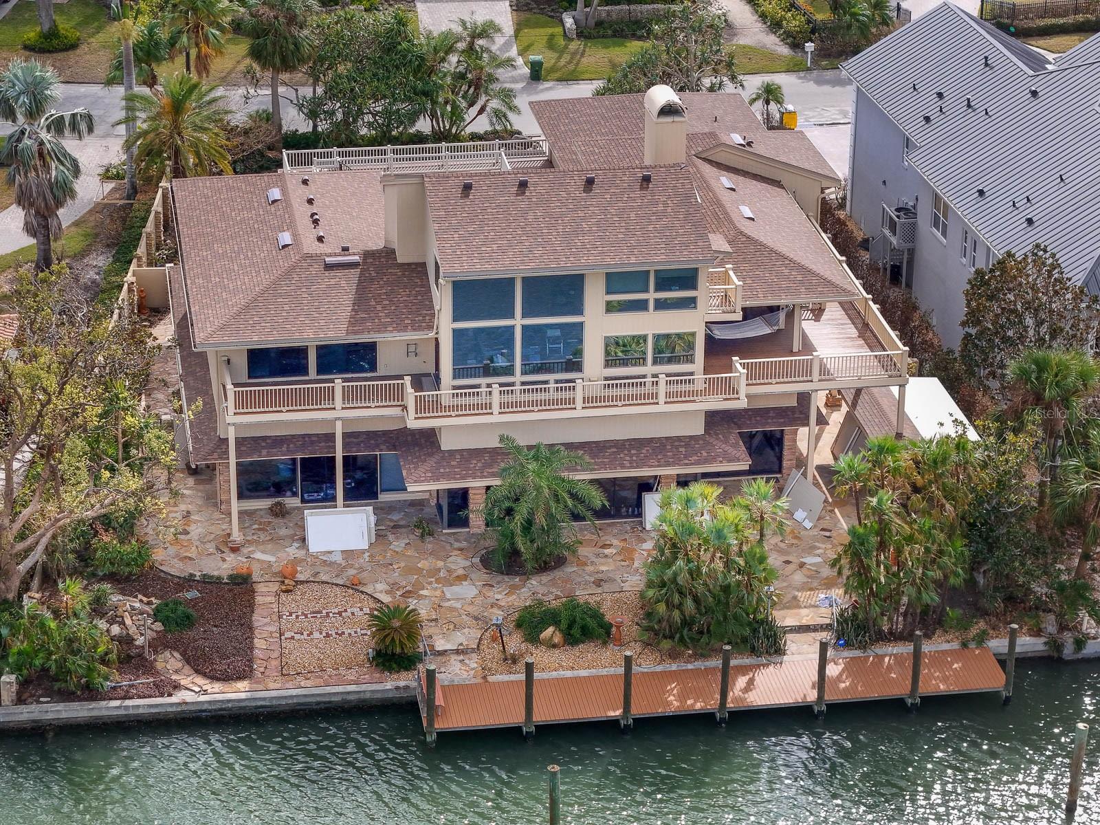 1348 HARBOR DRIVE
