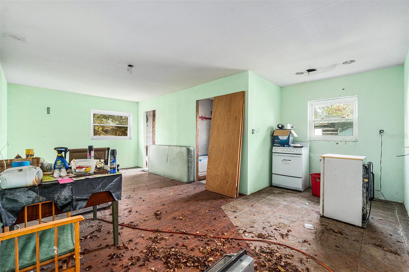 W E HAMNERS FOREST ACRES - Land