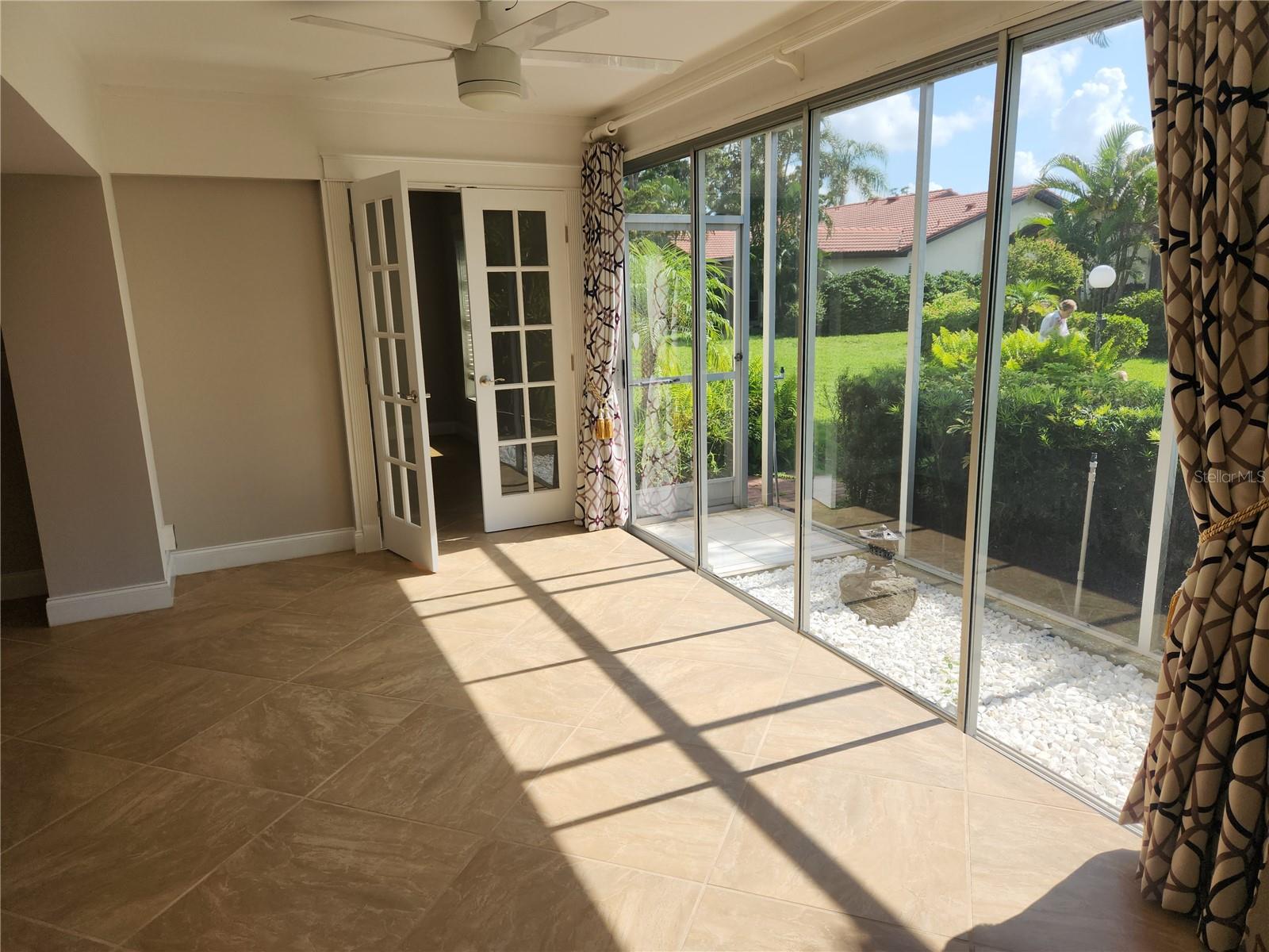 VILLAGE PLAZA SEC 4 - Residential Lease