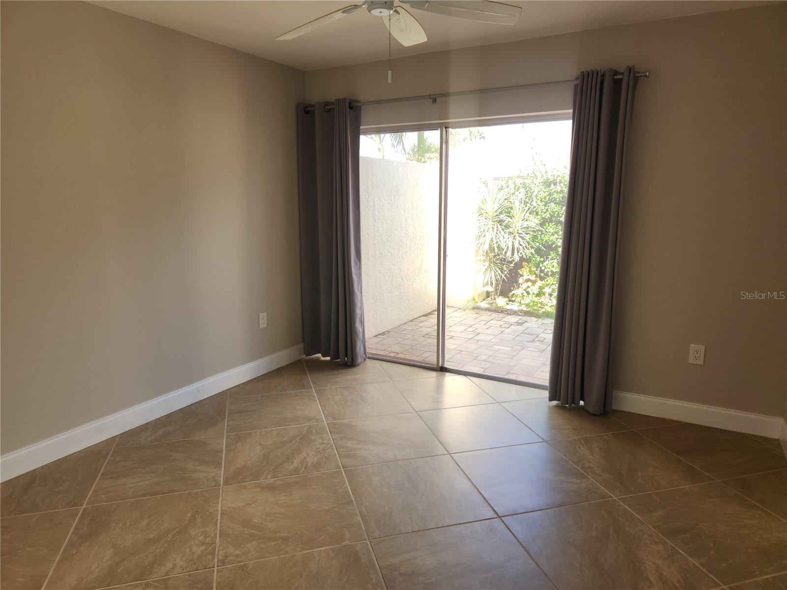 VILLAGE PLAZA SEC 4 - Residential Lease