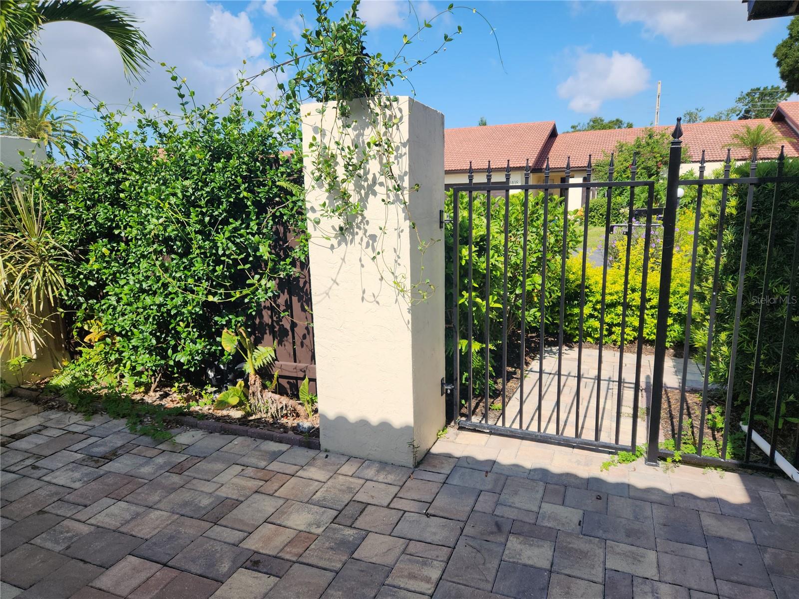 VILLAGE PLAZA SEC 4 - Residential Lease