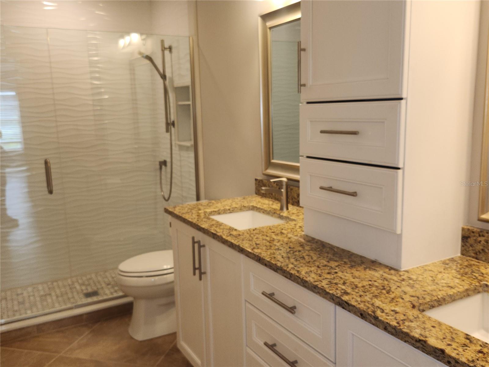 VILLAGE PLAZA SEC 4 - Residential Lease