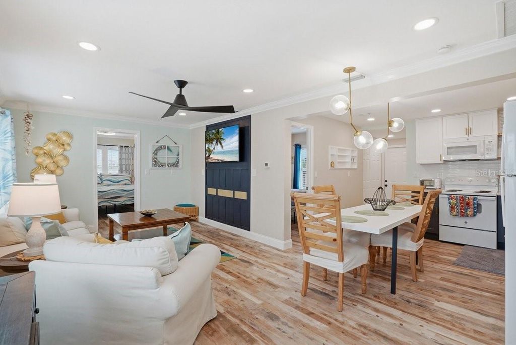 Photo of 118 92nd Avenue, Treasure Island, FL 33706 (MLS # TB8495483)