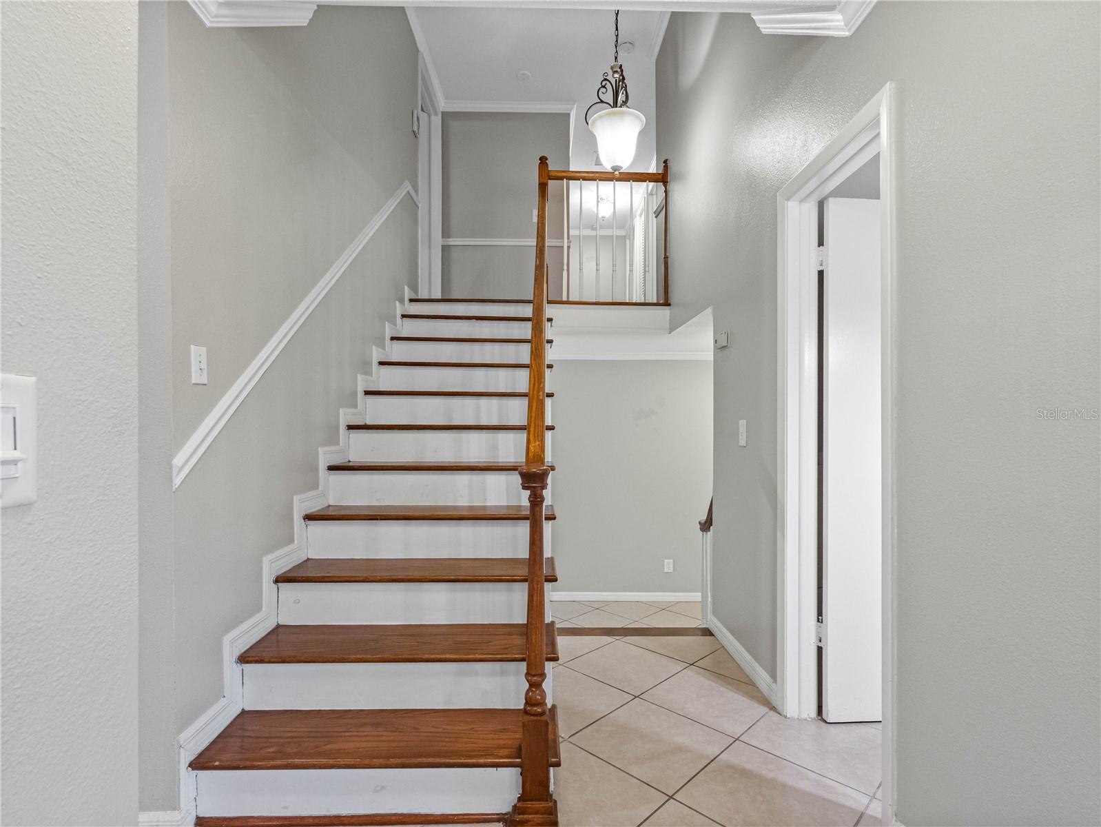 6906 SHADY PLACE
