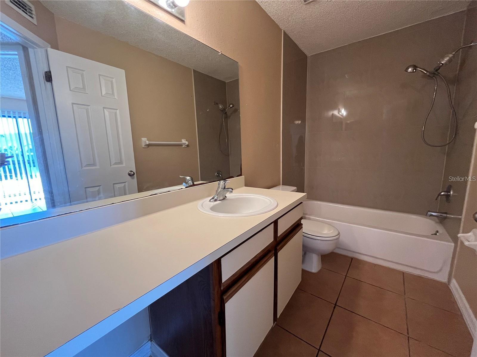 CASCADES AT KISSIMMEE CONDO - Residential Lease