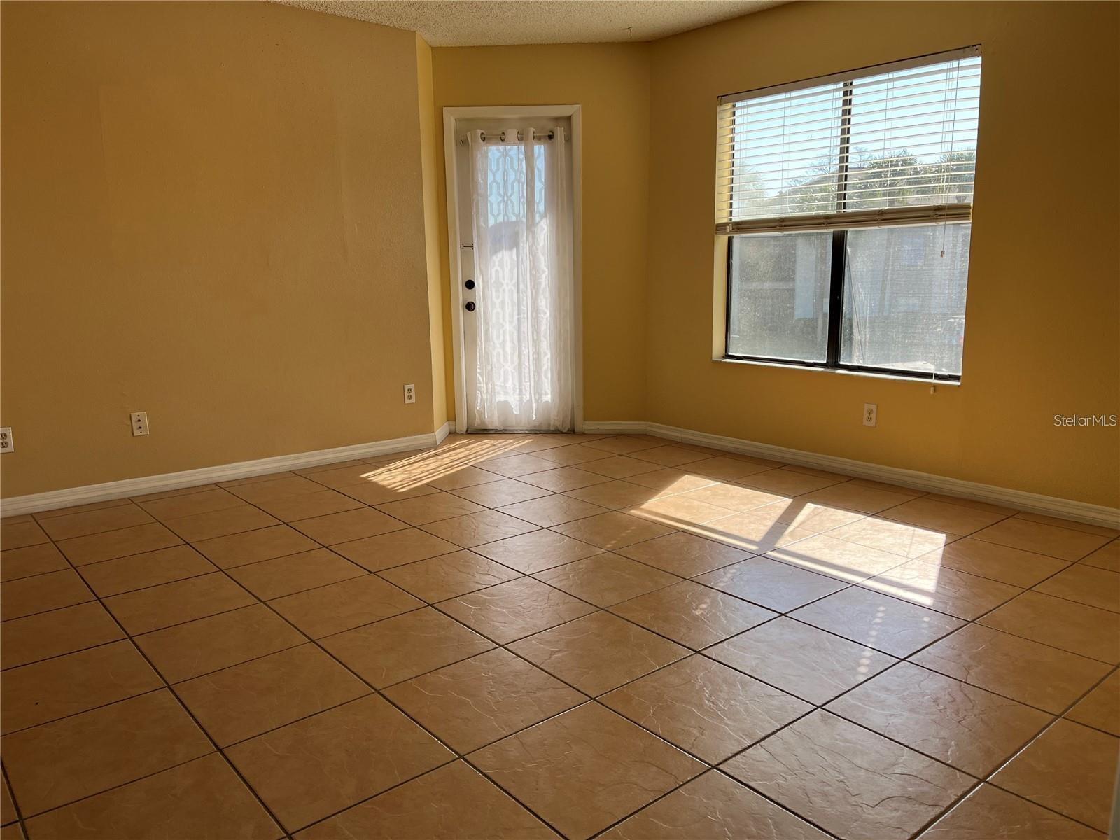 CASCADES AT KISSIMMEE CONDO - Residential Lease