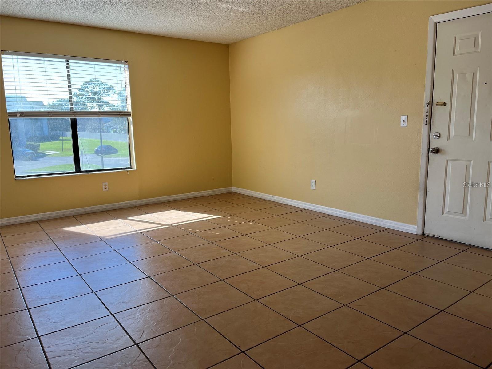 CASCADES AT KISSIMMEE CONDO - Residential Lease