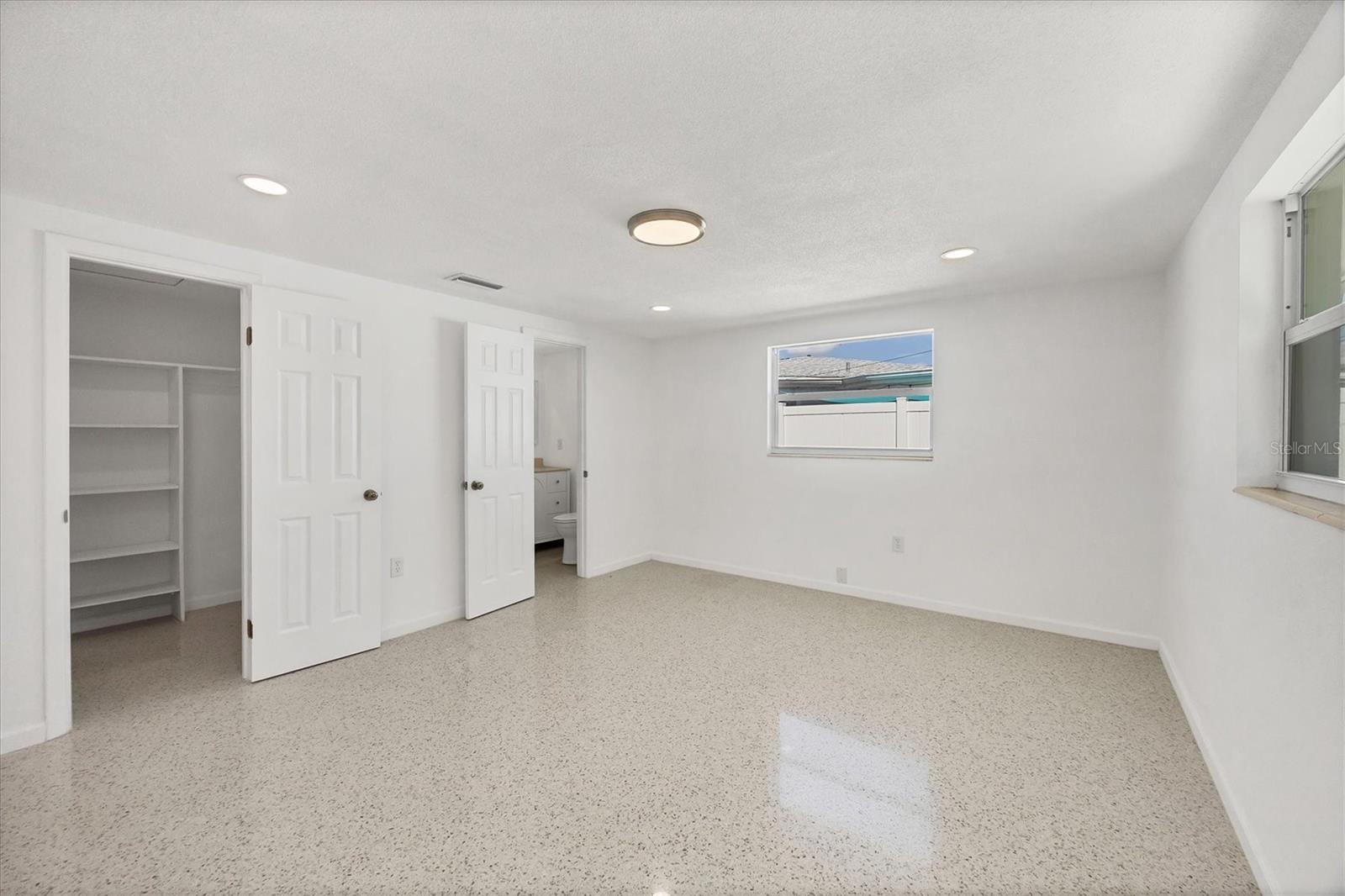 GULF GATE - Residential