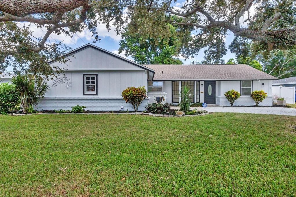 Photo of 6711 S Lockwood Ridge Road, Sarasota, FL 34231 (MLS # A4668944)