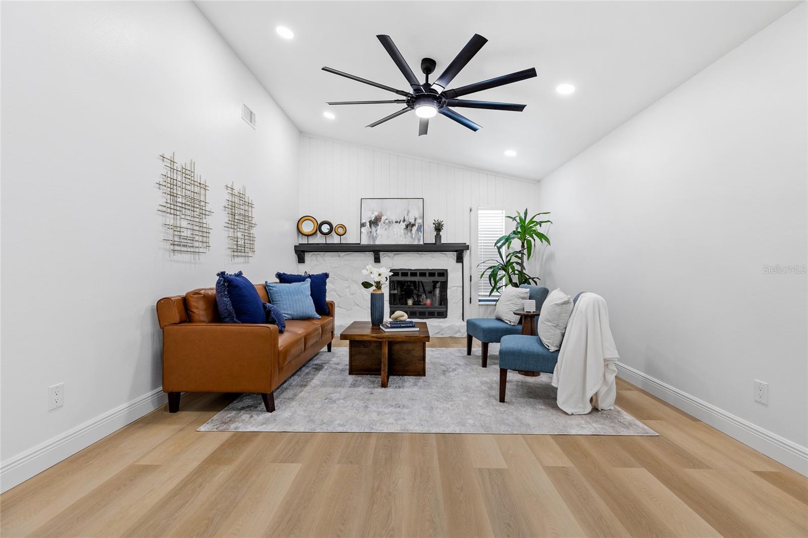 SOMERSET LAKES UNIT - Residential