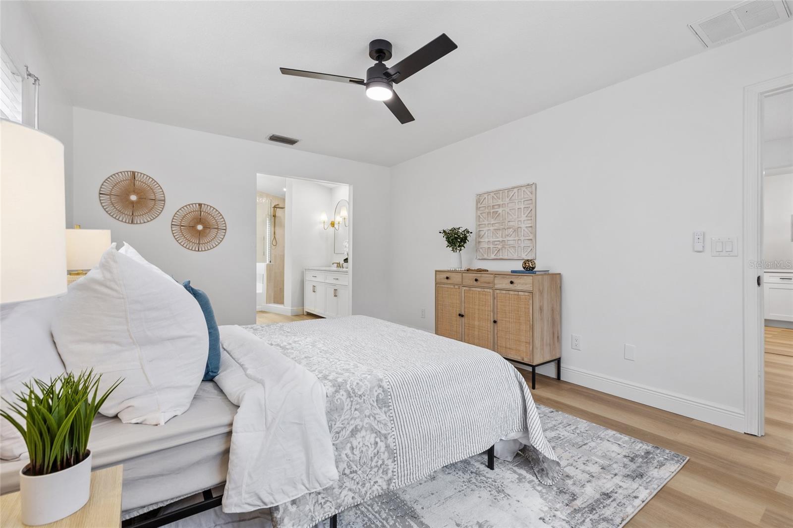 SOMERSET LAKES UNIT - Residential