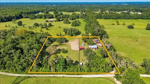 Tiny photo for 15940 NW 16th Avenue, Citra, FL 32113 (MLS # L4965504)