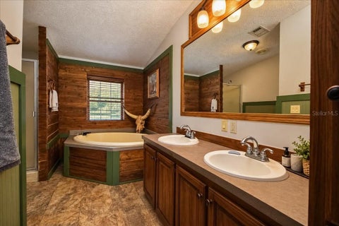Tiny photo for 15940 NW 16th Avenue, Citra, FL 32113 (MLS # L4965504)
