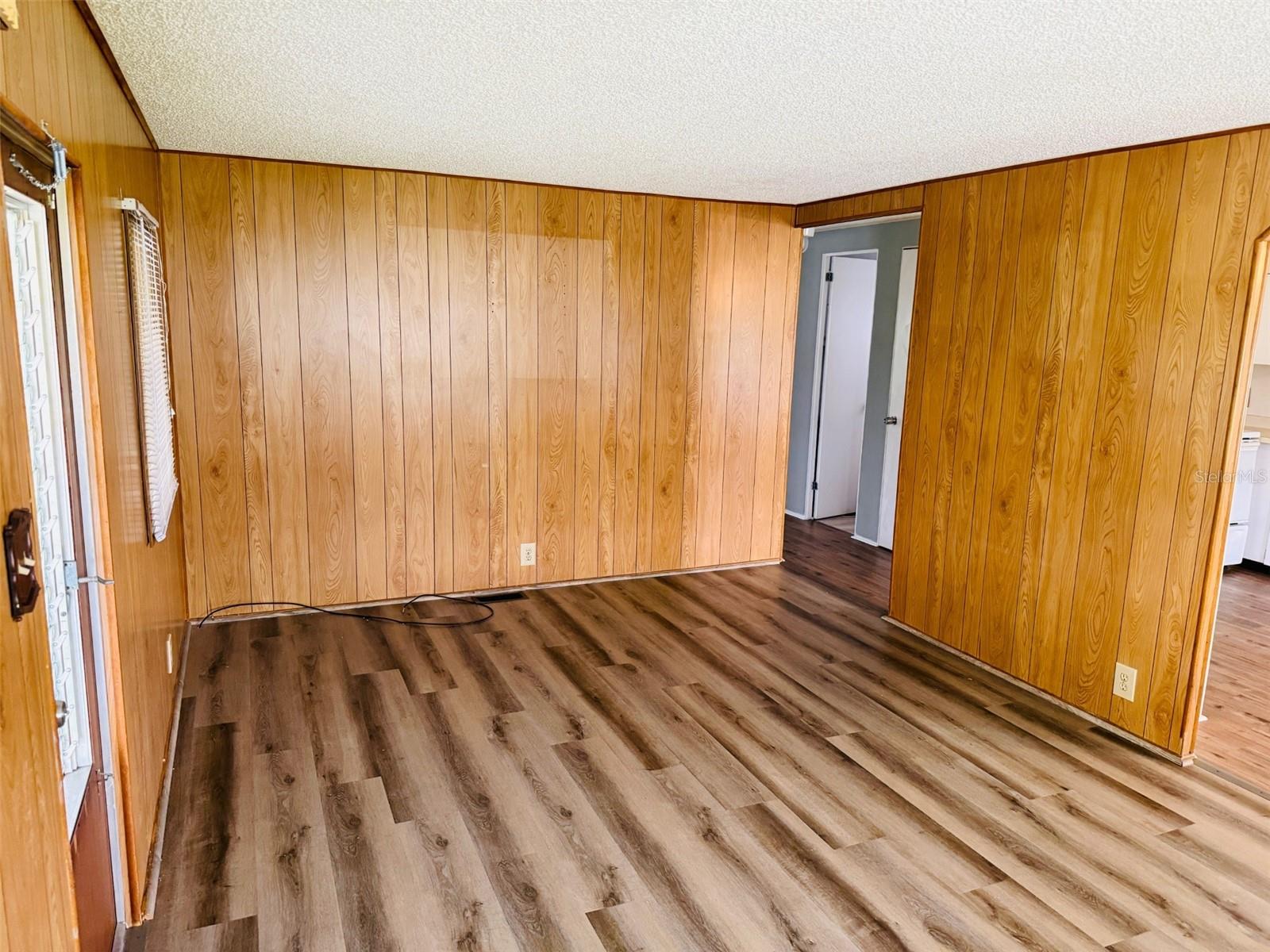 HIGH POINT MH SUB - Residential Lease