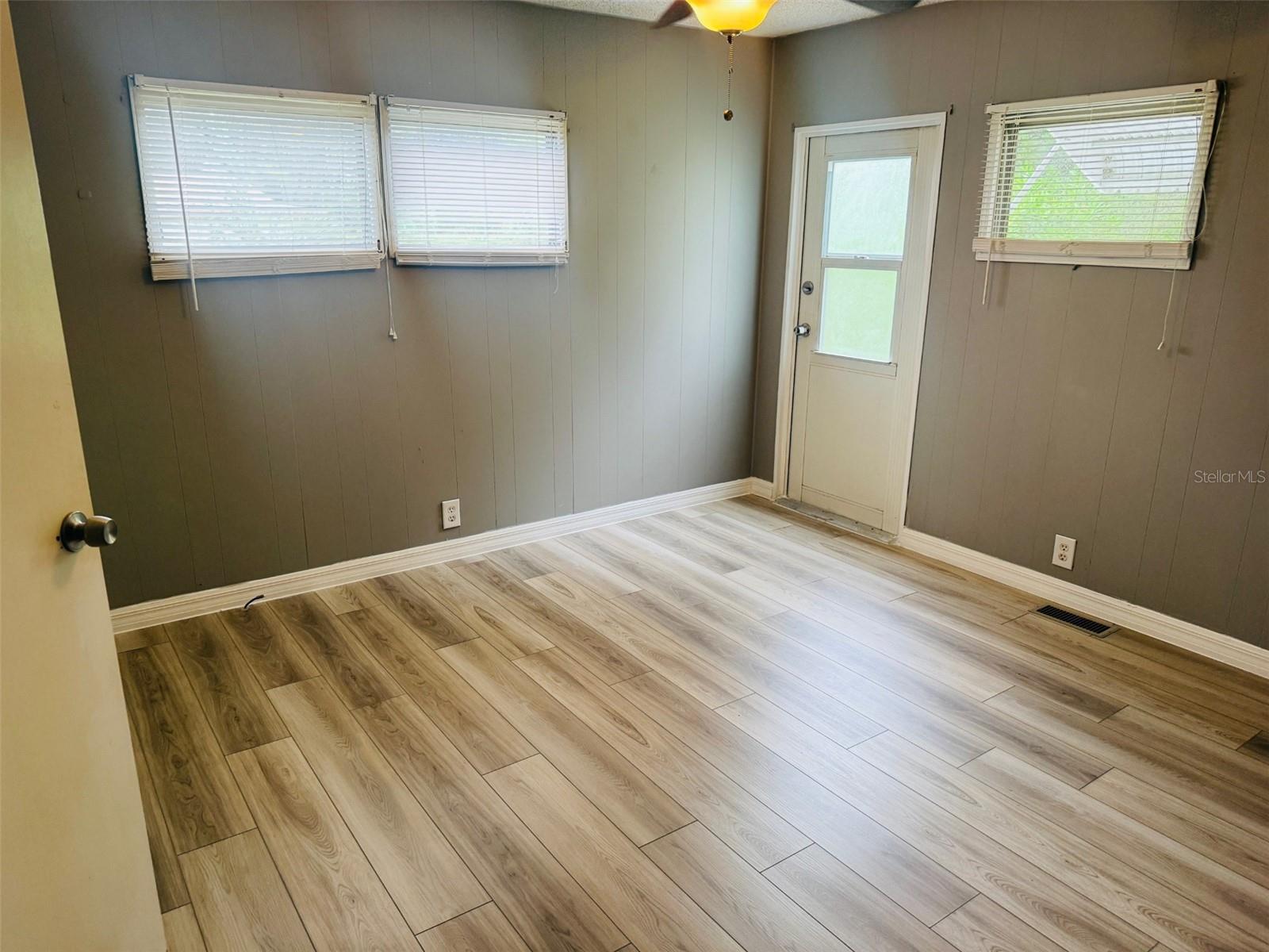 HIGH POINT MH SUB - Residential Lease