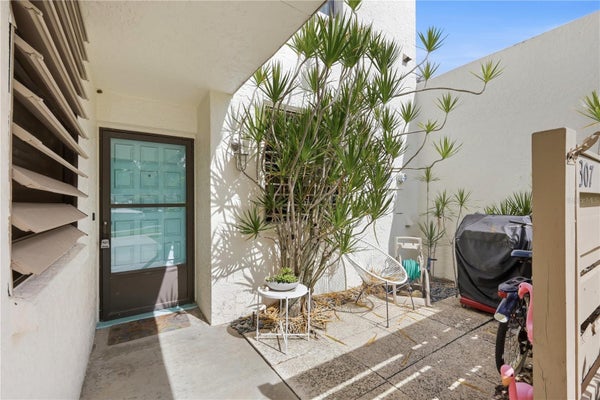 307 TIMBERLAKE DR # 307, BRADENTON, FL 34210 - Image 20efa7c6e6aeb0985099d9fe215dff85/698719941