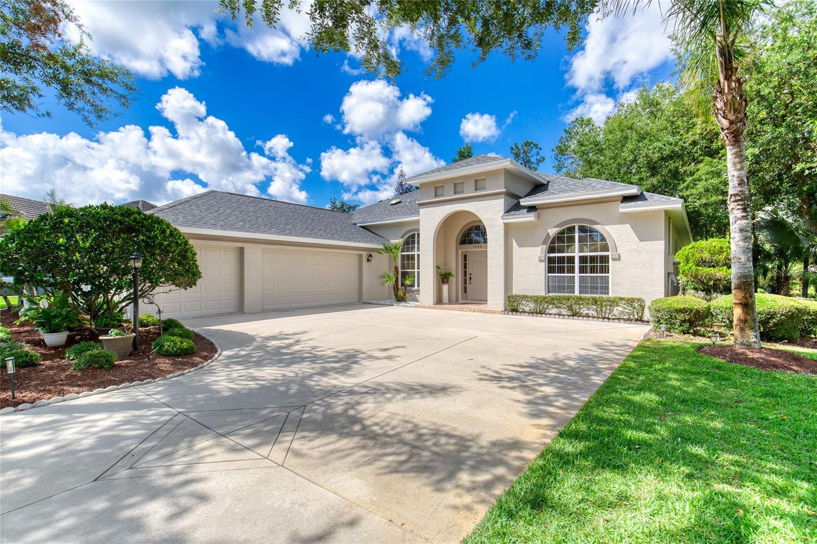 1432 KINNARD CIRCLE