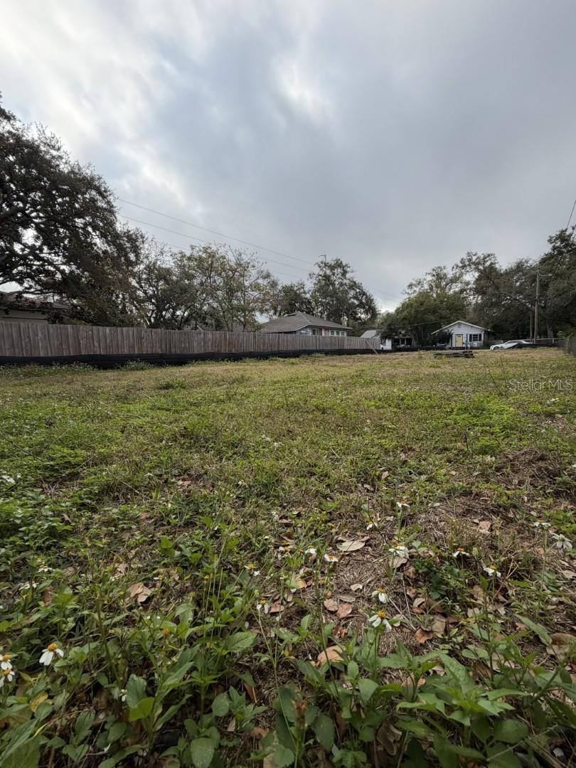 PLAZA PARK ADD CLEARWATER IMPROV CO CORR - Land