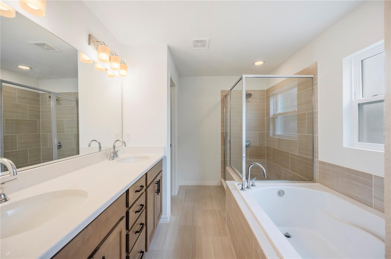 E N DAVIS SUB - Residential