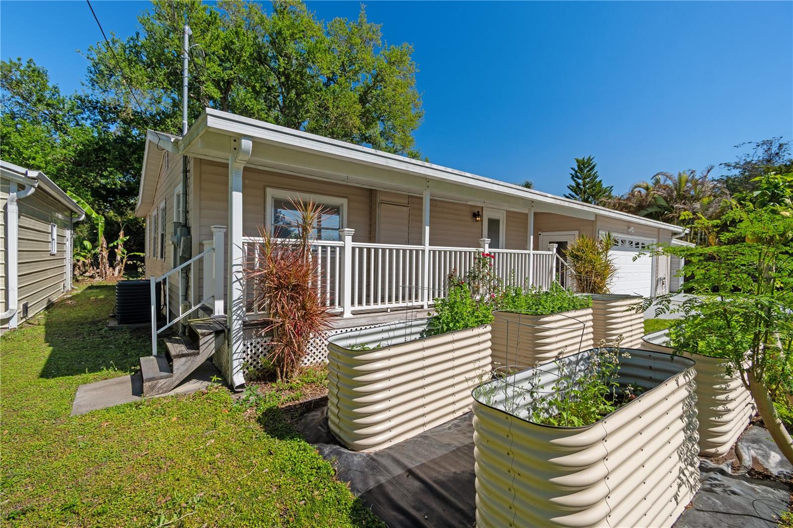 ELWOOD PARK RESUB BLKS70&72 UNREC - Residential