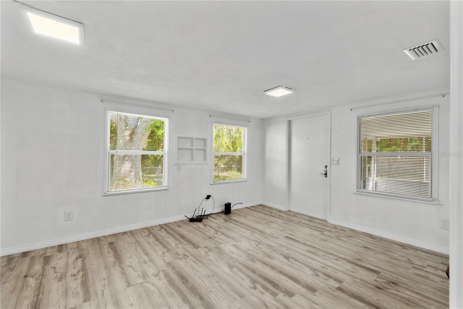 ELWOOD PARK RESUB BLKS70&72 UNREC - Residential