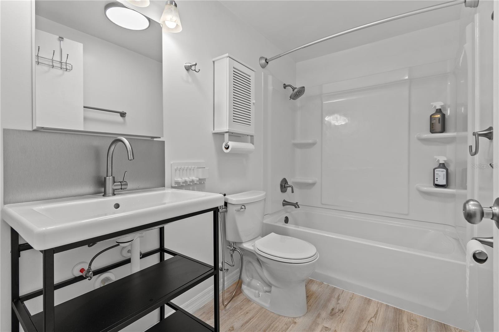 ELWOOD PARK RESUB BLKS70&72 UNREC - Residential