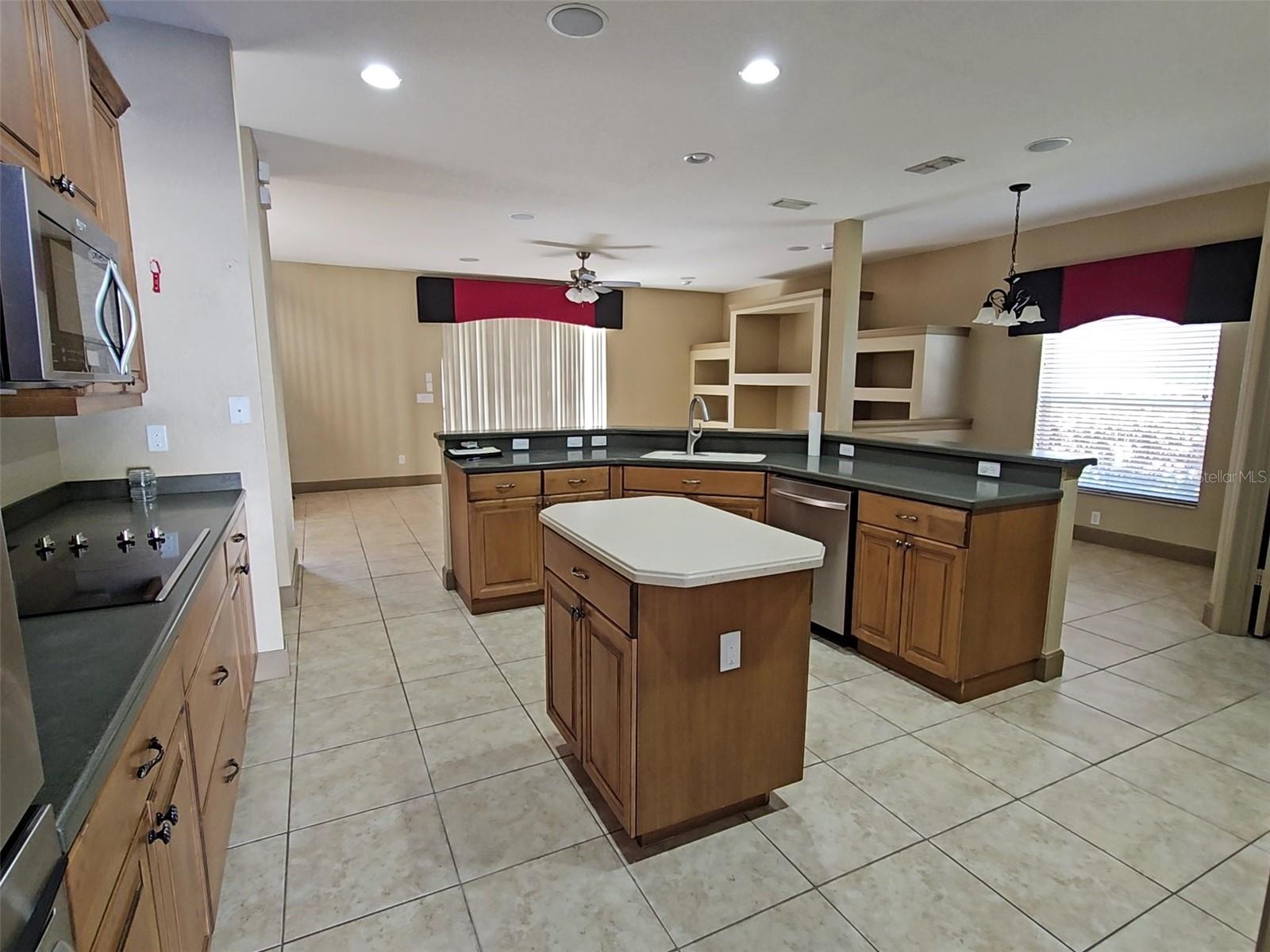 CRESTWOOD PH 2 - Residential