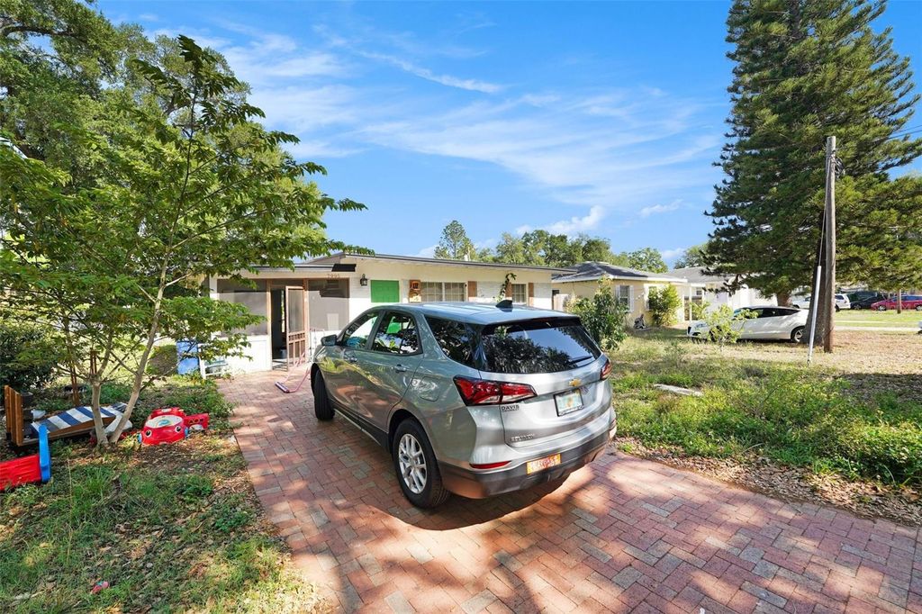 Photo of 7995 53rd Way N, Pinellas Park, FL 33781 (MLS # TB8501488)