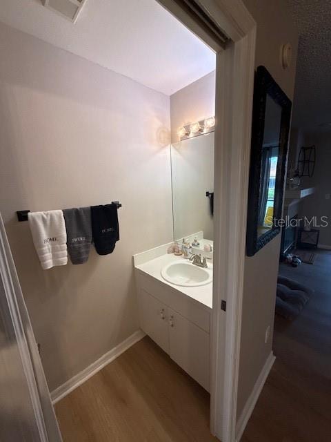 COURTYARDS 1 AT GLENEAGLES - Residential Lease