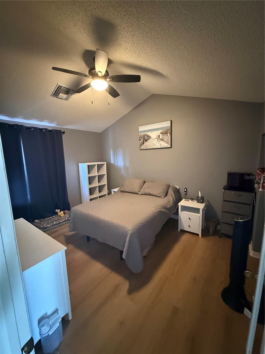 COURTYARDS 1 AT GLENEAGLES - Residential Lease