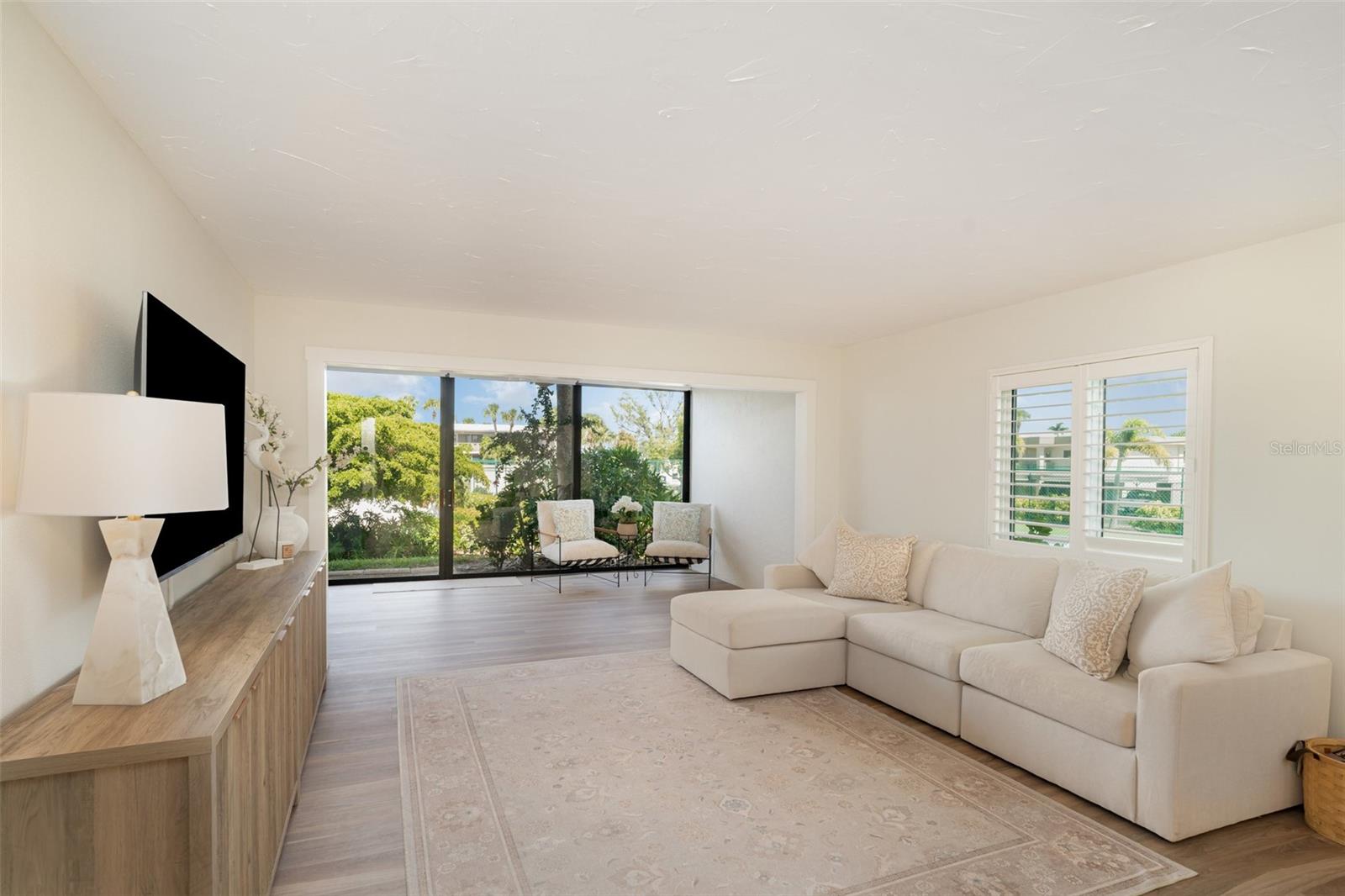 WESTBAY POINT & MOORINGS III - Residential