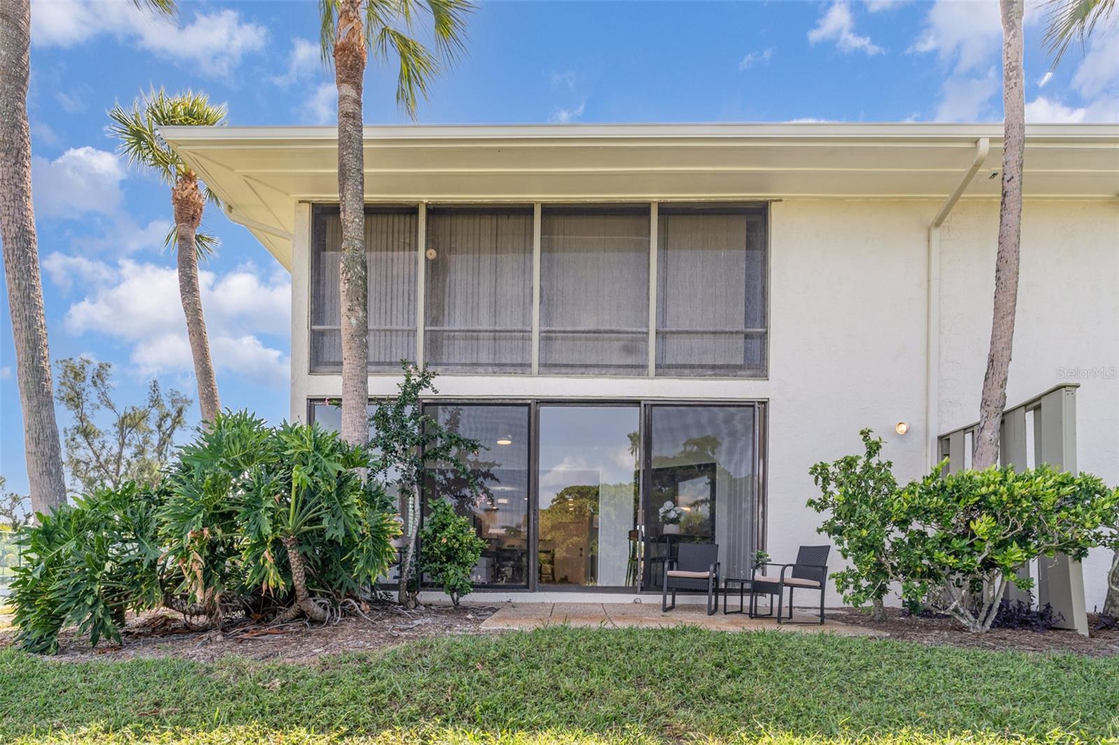 WESTBAY POINT & MOORINGS III - Residential